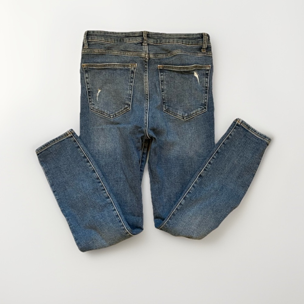 Lovers and Friends Revolve Ricky Medium Wash Distressed 29 - Picture 4 of 7
